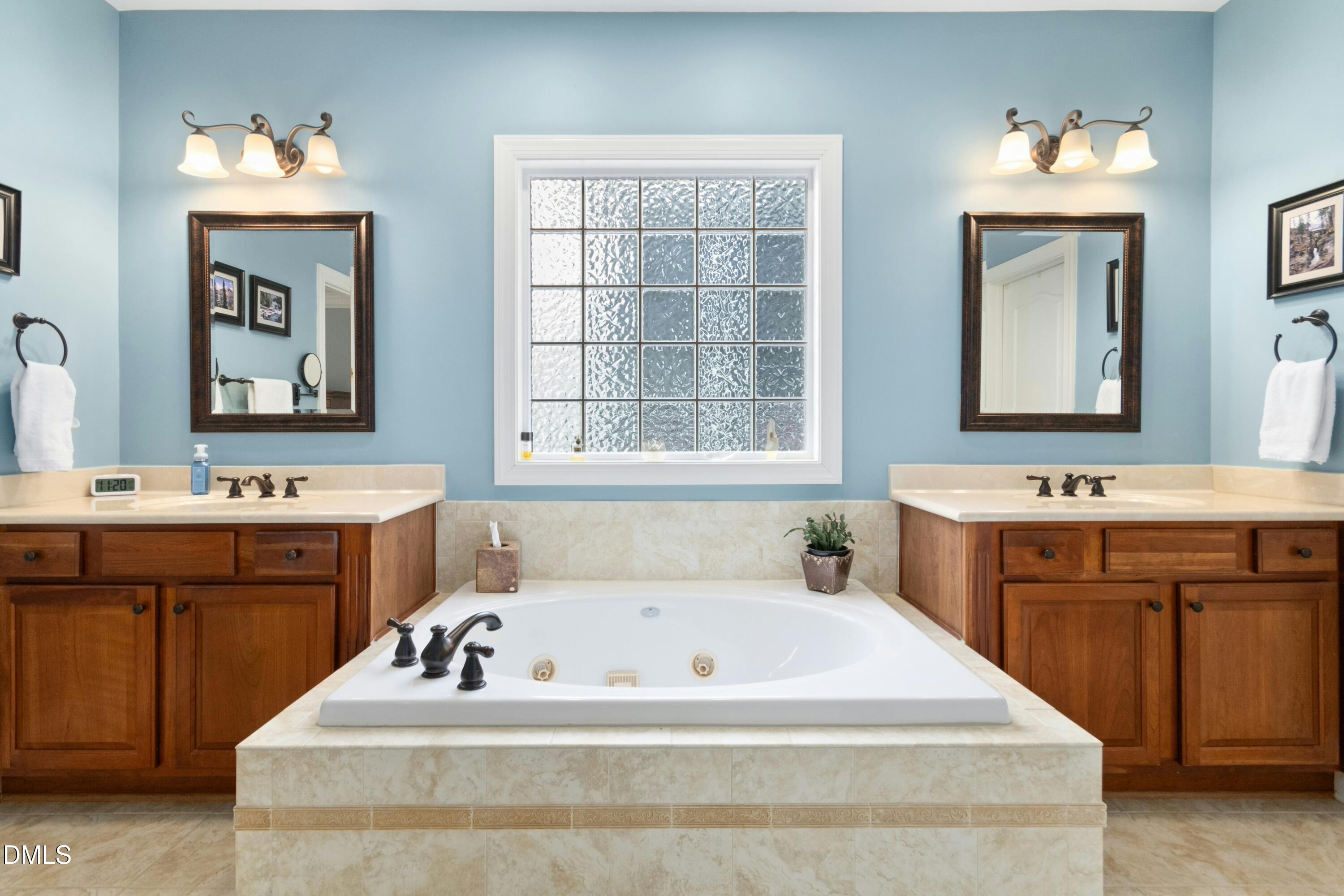 1615 Elegance Drive Raleigh, NC 27614 - Photo 28 of 51 028-488914-IMG_6535