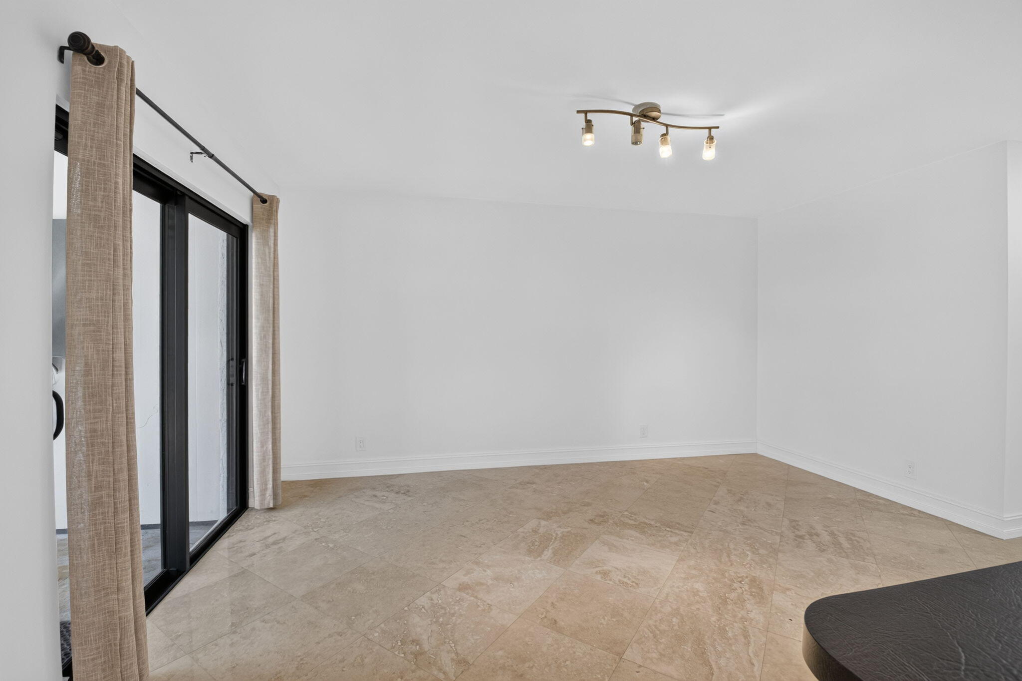 21661 Casa Monte Court Boca Raton, FL 33433 - Photo 12 of 31 Family Room