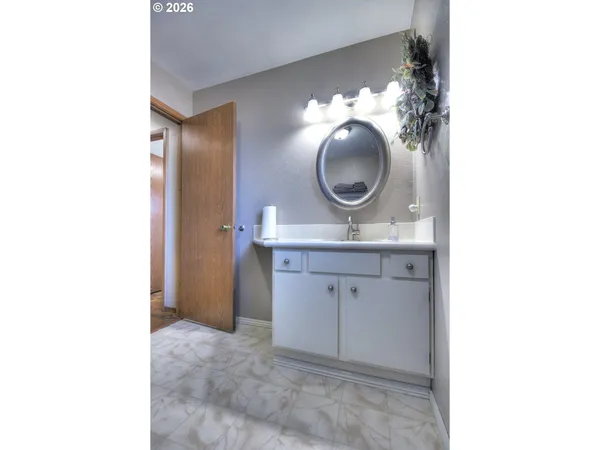 a bathroom with a toilet and a bathtub