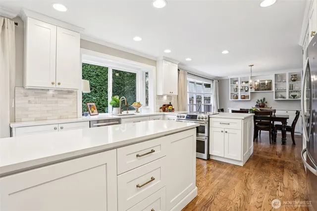 $2,120,000 | 4546 193rd Place Southeast, Issaquah, WA 98027