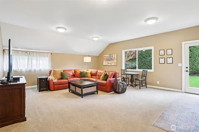 $2,120,000 | 4546 193rd Place Southeast, Issaquah, WA 98027