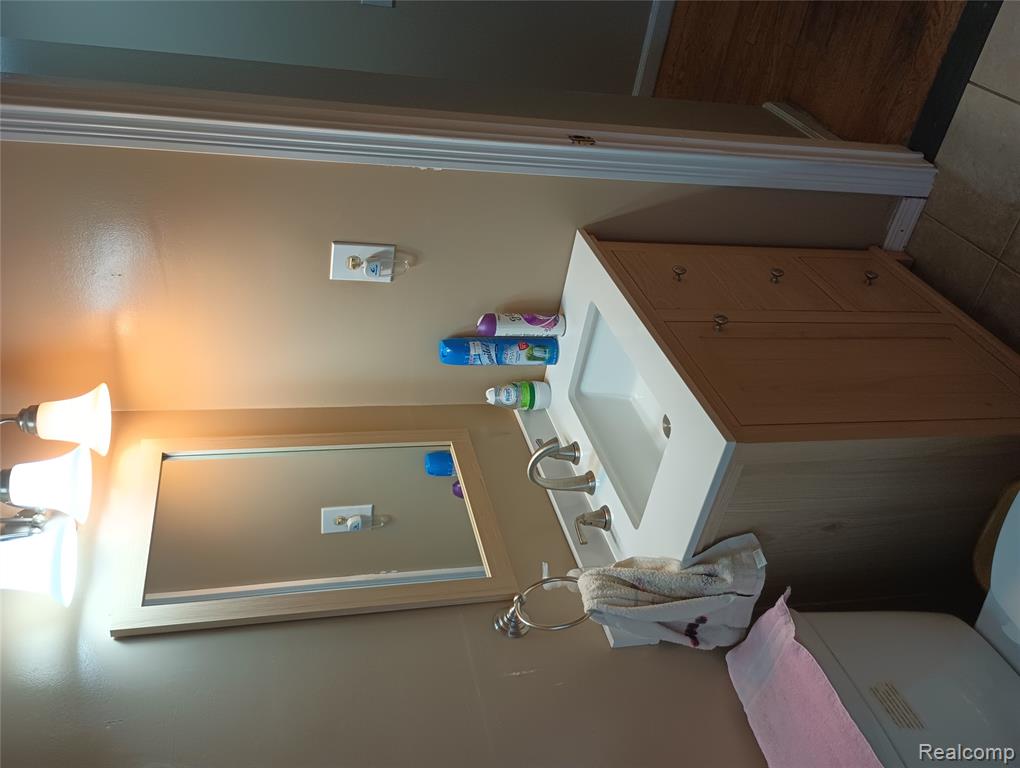 22134 Wick Road Taylor, MI 48180 - Photo 14 of 31