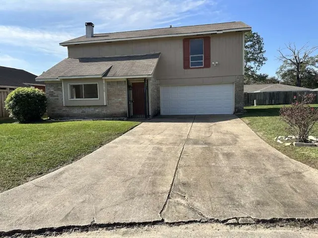 $232,799 | 8715 Valley Ledge Drive, Houston, TX 77078