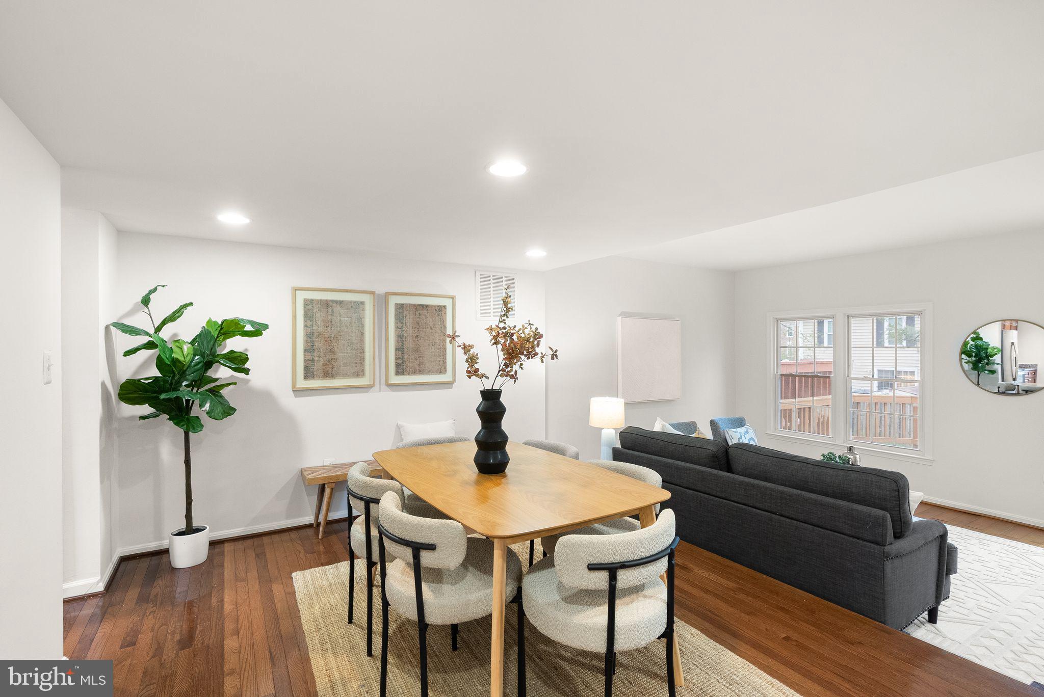 3203 Foothill Street Woodbridge, VA 22192 - Photo 11 of 57 a dining room with furniture and window