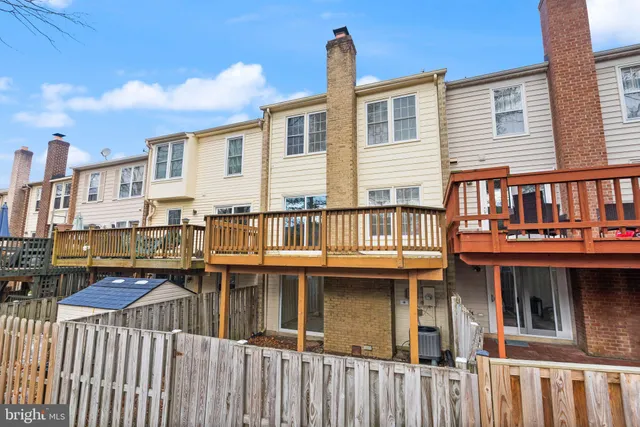 $445,000 | 3203 Foothill Street, Woodbridge, VA 22192