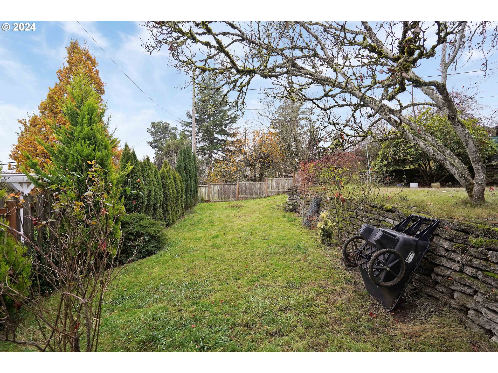390 Northwest Conifer Boulevard Corvallis, OR 97330 - Photo 42 of 47 a view of outdoor space and yard