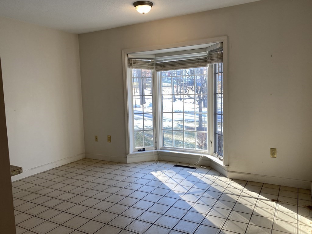14 Windpath West, Unit 14 West Springfield, MA 01089 - Photo 15 of 38