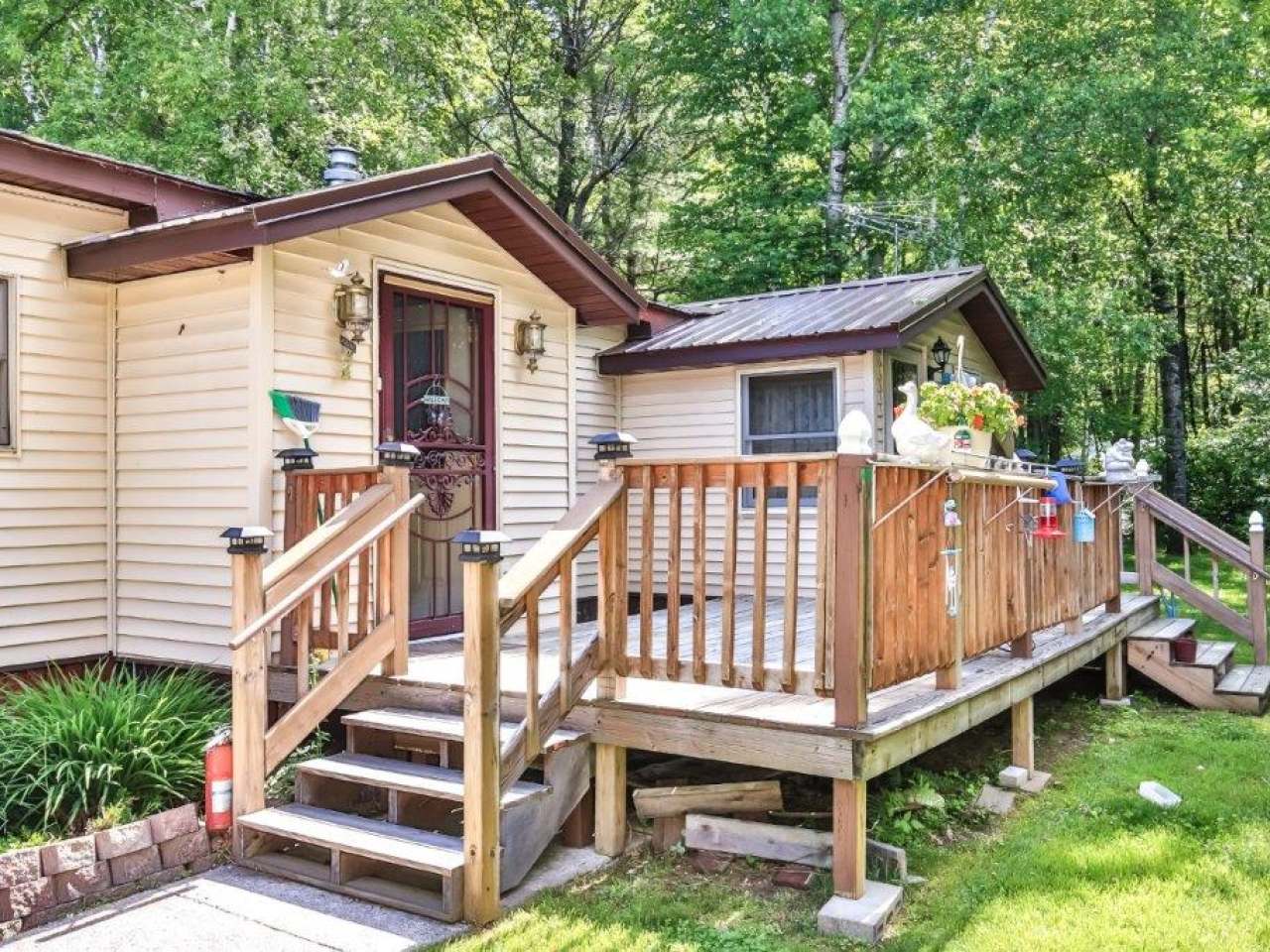 6020 Lakewood Road Hazelhurst, WI 54531 - Photo 15 of 25 Gallery Image 15