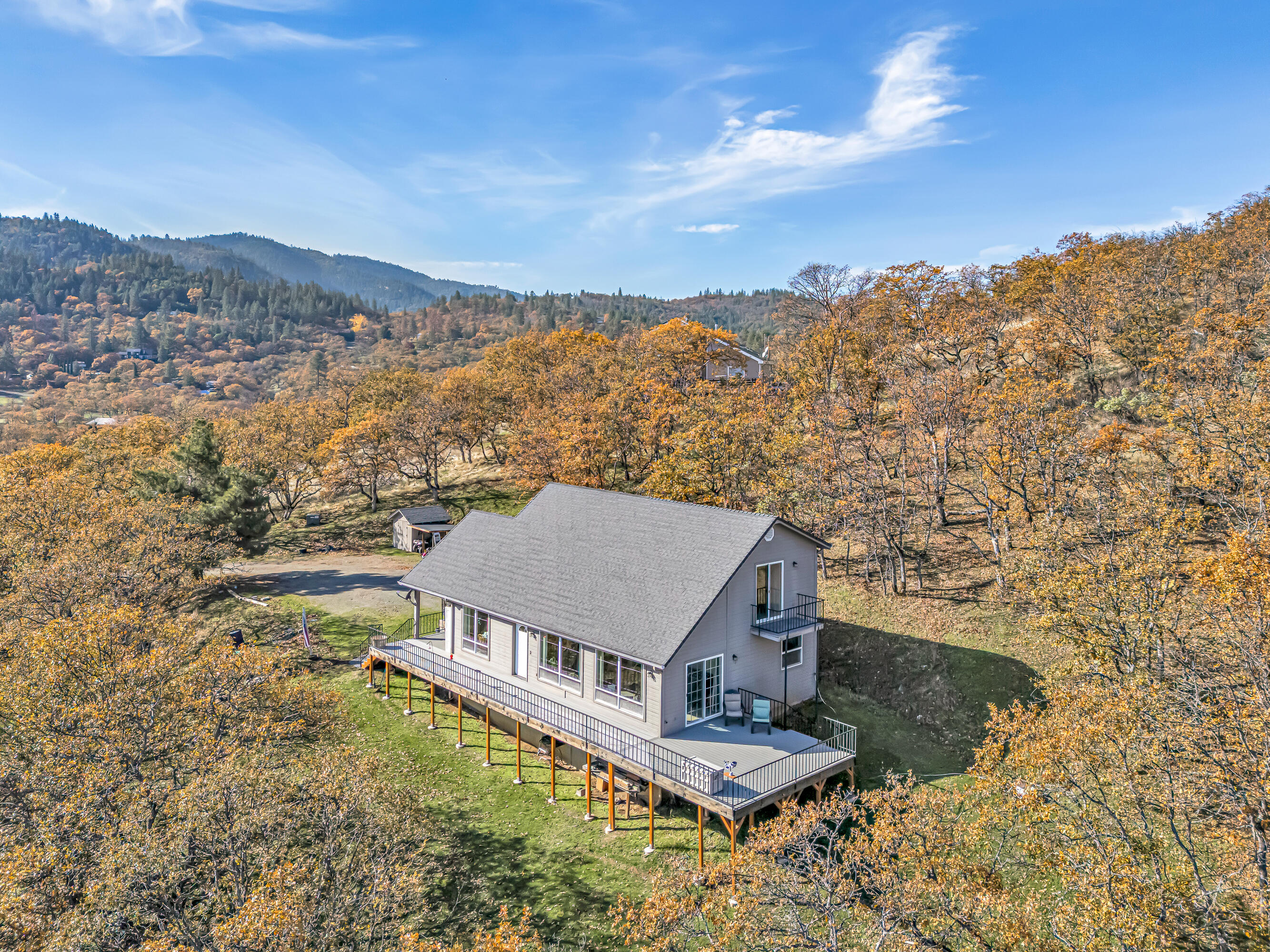 5977 Dark Hollow Road Medford, OR 97501 - Photo 30 of 38 DJI_20251110115506_0019_D