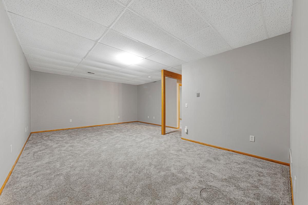 945 Rice Street Faribault, MN 55021 - Photo 32 of 44