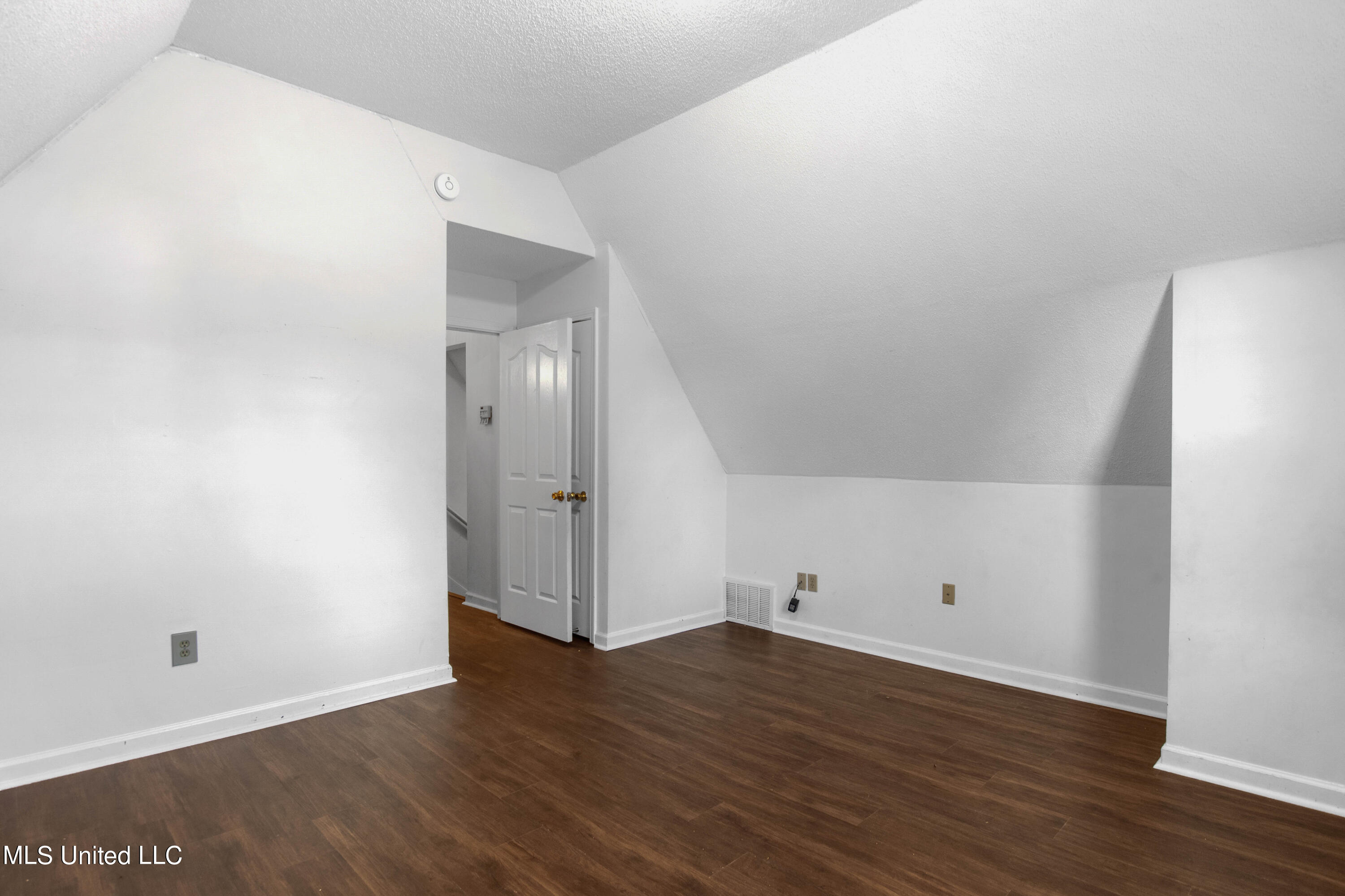 2233 Heather Ridge Southaven, MS 38672 - Photo 25 of 30 Bedroom or Bonus