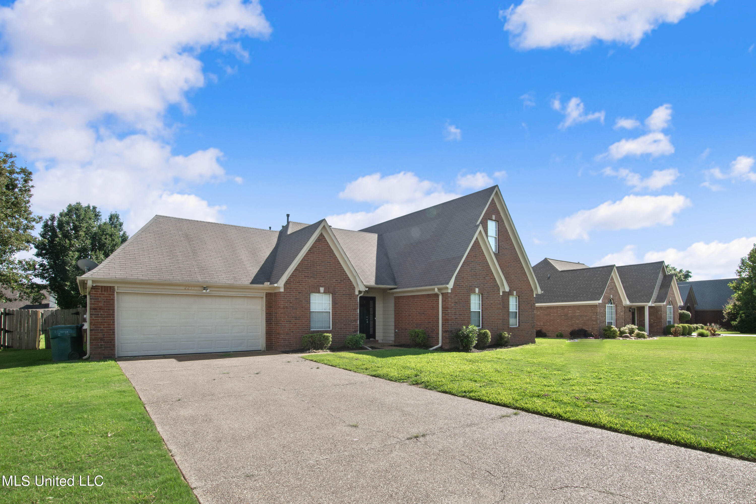 2233 Heather Ridge Southaven, MS 38672 - Photo 29 of 30 Front
