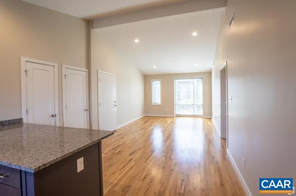 $2,345 | 630 Park Street, Unit N, Charlottesville, VA 22902