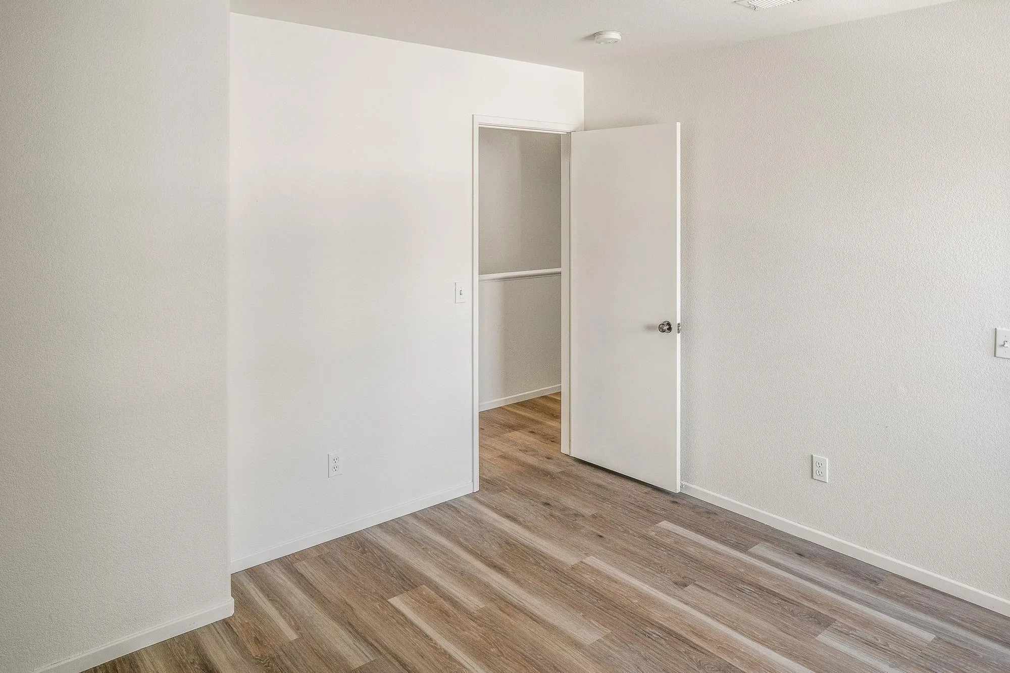 342 Spring Canyon Way Oceanside, CA 92057 - Photo 18 of 22 Gallery Image 18