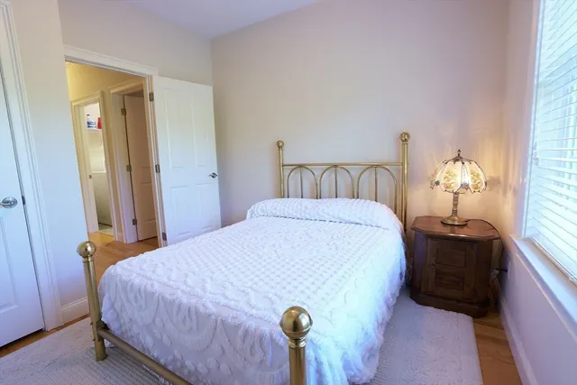 $649,900 | 72 Glendale Road, Southampton, MA 01073