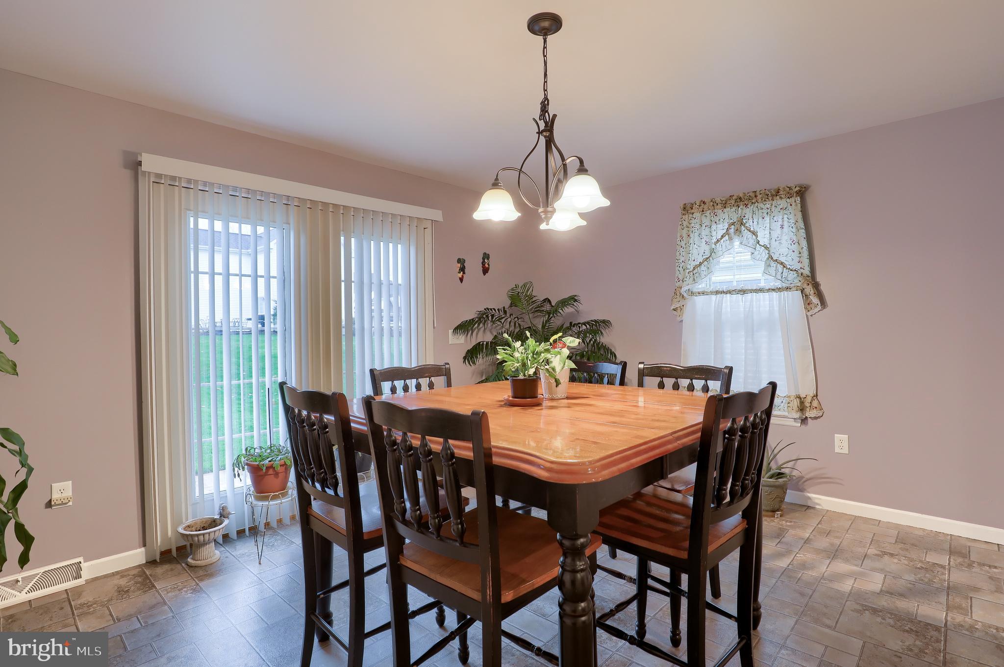 724 Palmer Circle Lititz, PA 17543 - Photo 15 of 31 Gallery Image 15