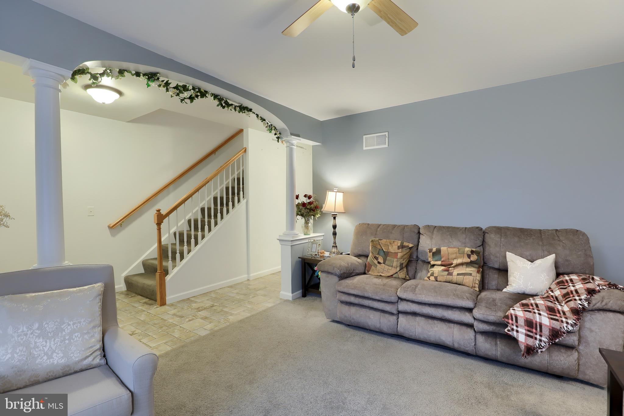 724 Palmer Circle Lititz, PA 17543 - Photo 5 of 31 Gallery Image 5