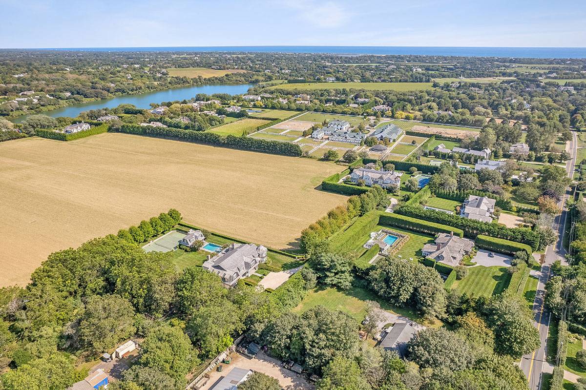 63 Newlight Lane Bridgehampton, NY 11976 - Photo 37 of 37 view of city and ocean