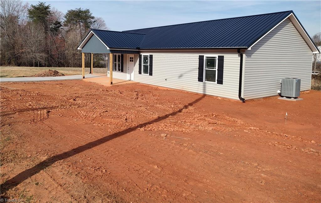 3315 New Greensboro Road Winston-Salem, NC 27101 - Photo 2 of 15