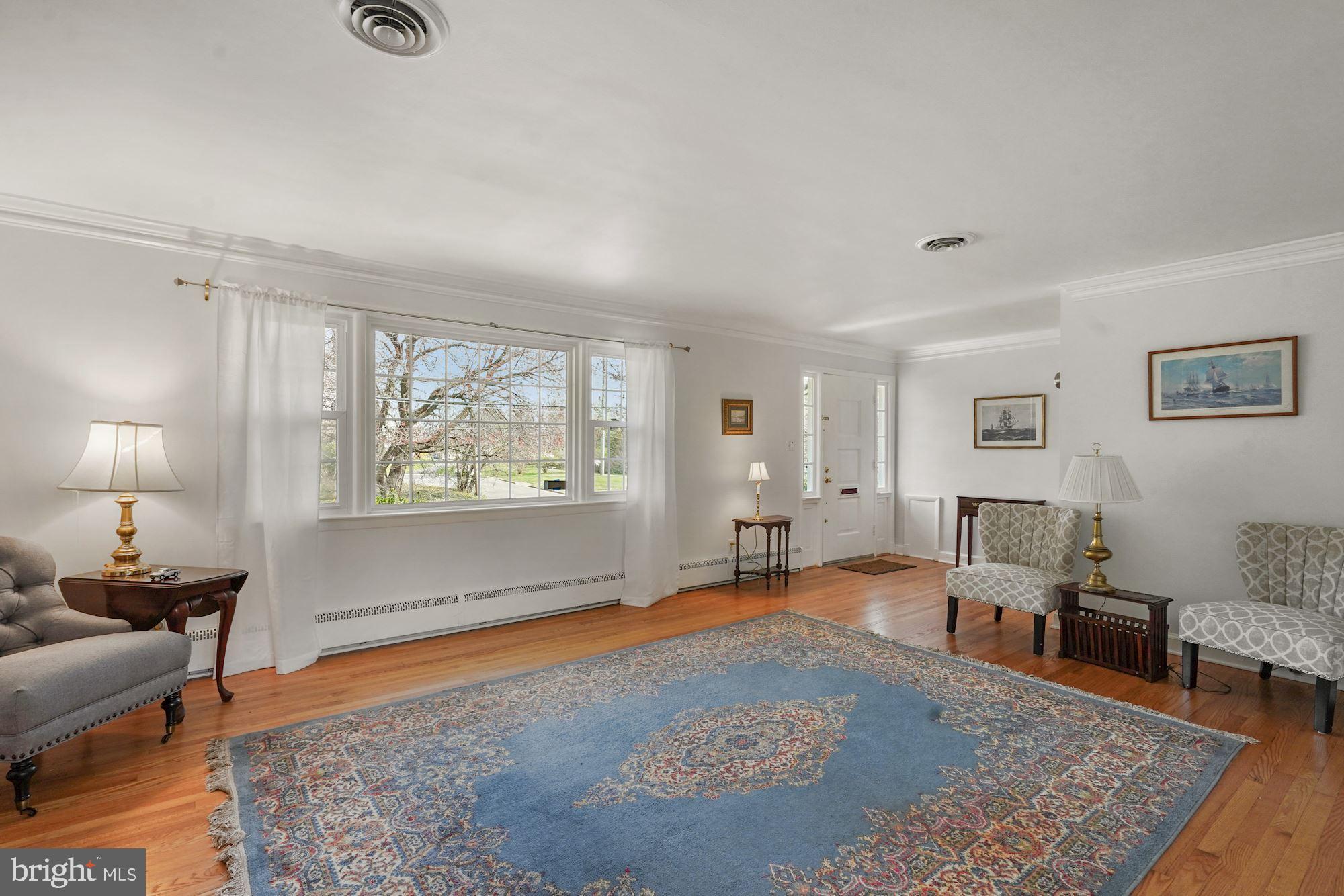 2310 Barbour Road Falls Church, VA 22043 - Photo 7 of 38 Gallery Image 7