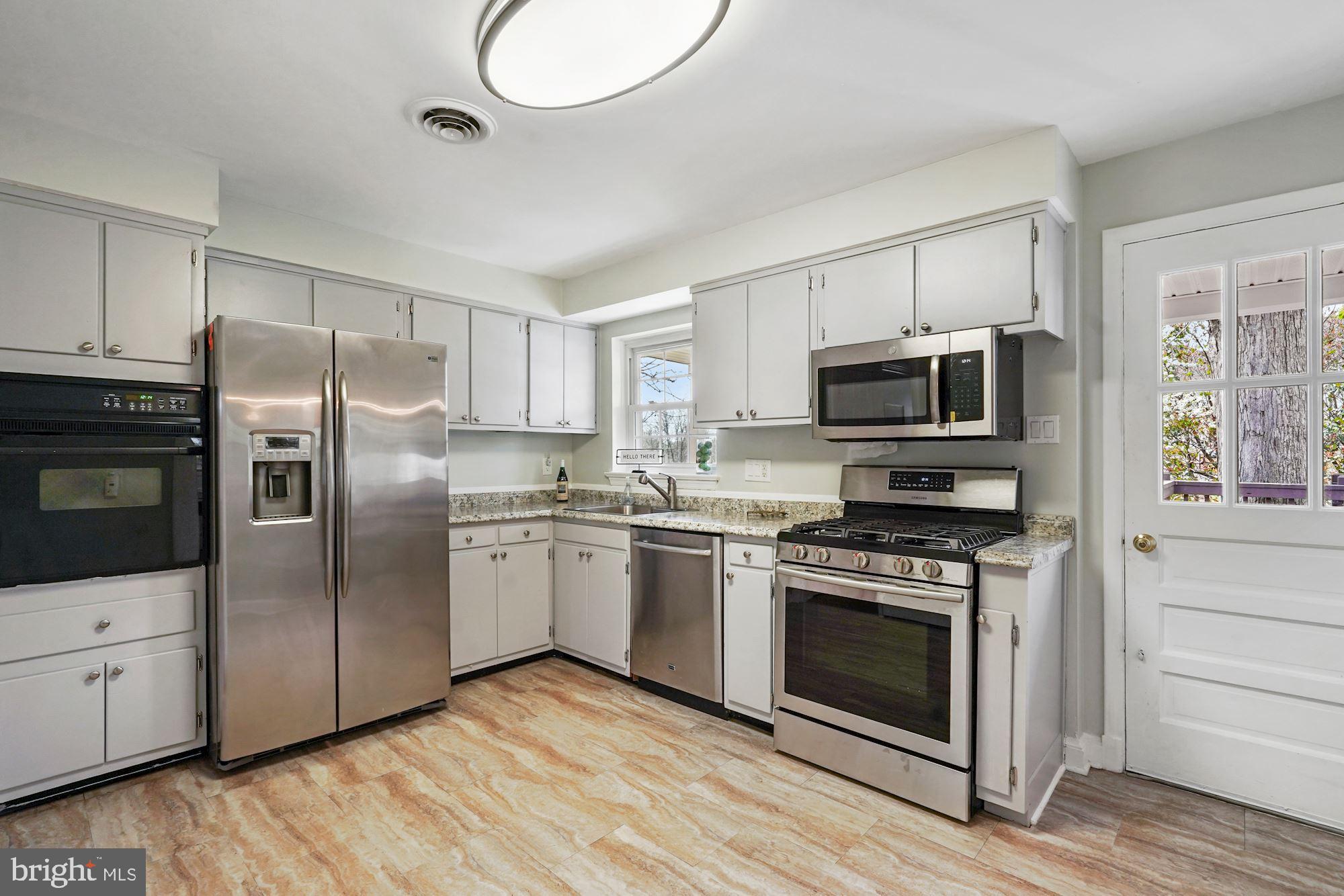 2310 Barbour Road Falls Church, VA 22043 - Photo 10 of 38 Gallery Image 10