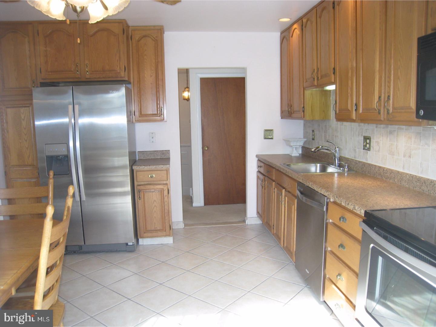 204 Union Mill Road Mount Laurel, NJ 08054 - Photo 7 of 23 Kitchen