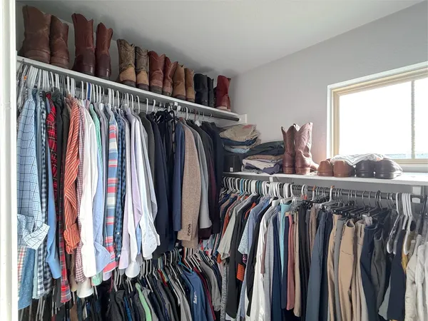 $2,175 | 2004 Pecan Island Drive, Leander, TX 78641