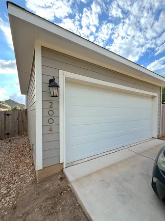 $2,175 | 2004 Pecan Island Drive, Leander, TX 78641