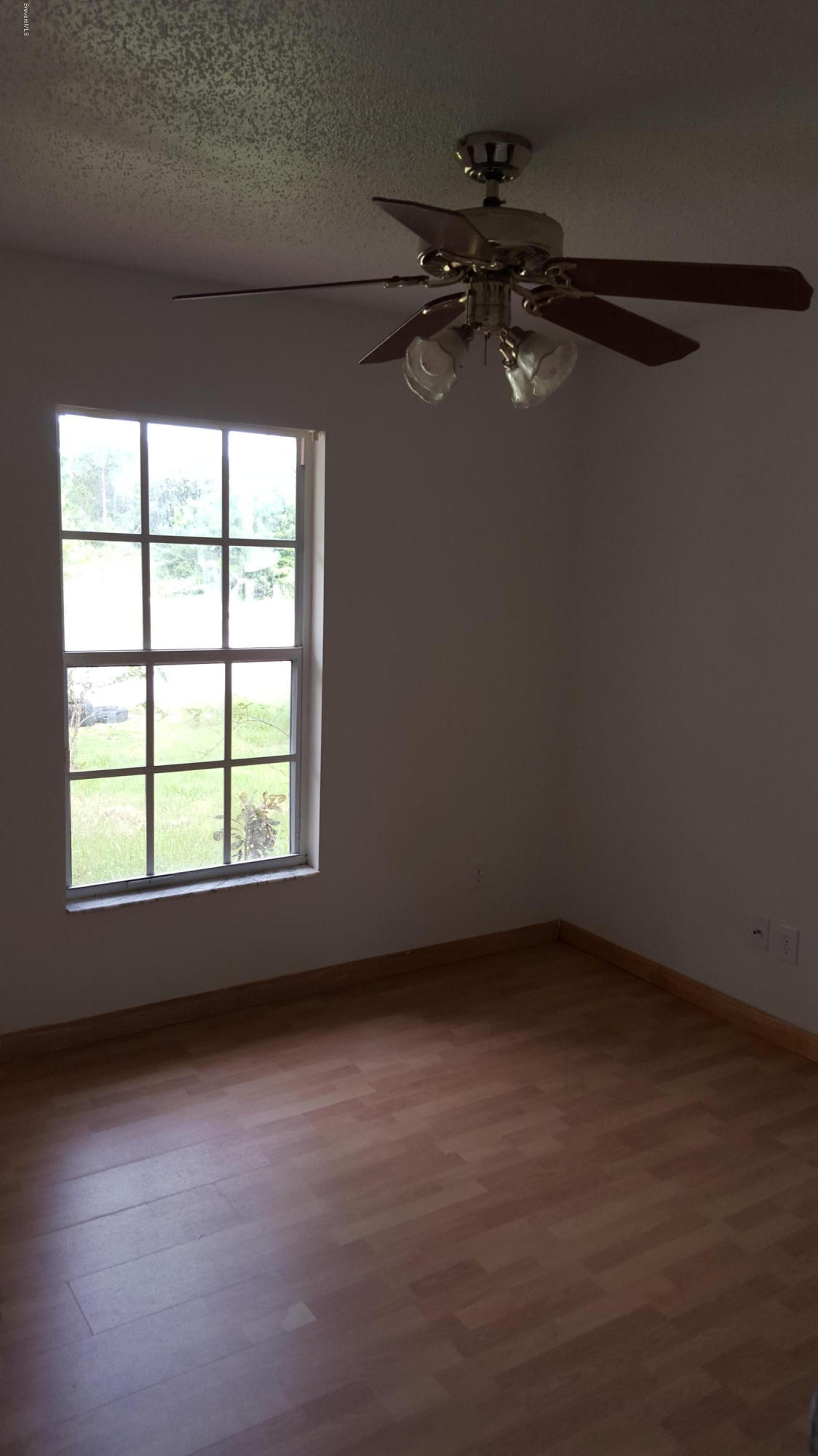 2155 Watkins Road Southeast Palm Bay, FL 32909 - Photo 6 of 13 20151007_132715