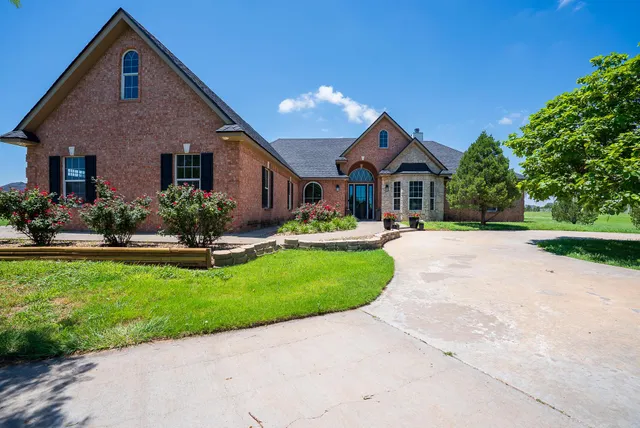 $675,000 | 17400 Farm To Market Road 2590, Canyon, TX 79015