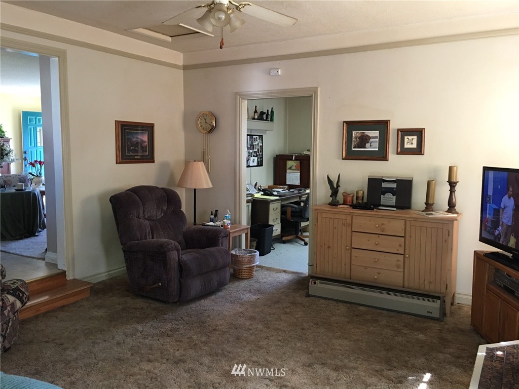 3952 Thayer Road Northeast Moses Lake, WA 98837 - Photo 8 of 20