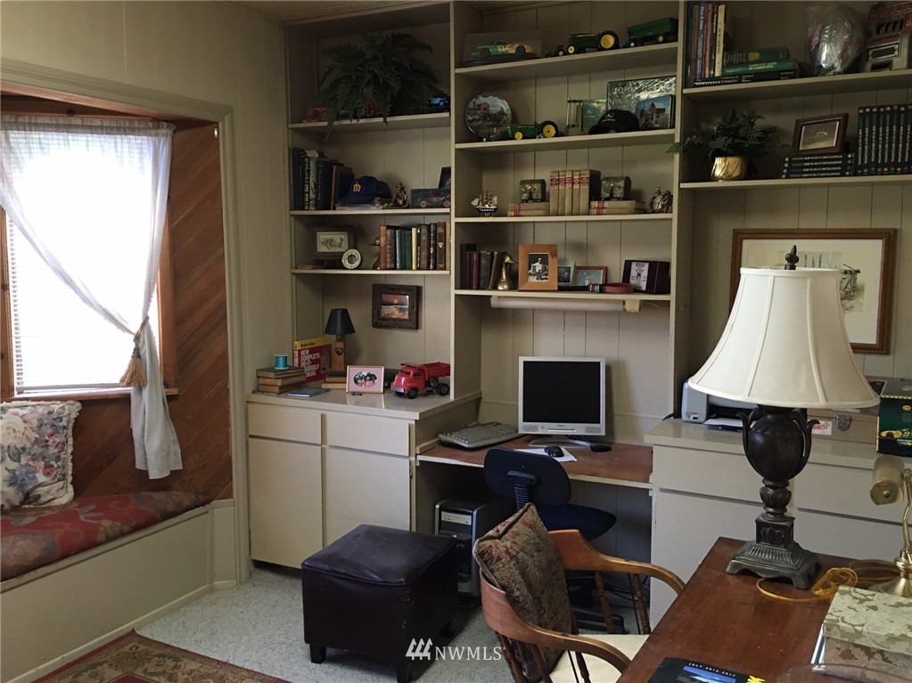 3952 Thayer Road Northeast Moses Lake, WA 98837 - Photo 9 of 20