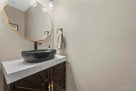 $1,695,000 | 1315 Wildhorse Meadows Drive, Chesterfield, MO 63005