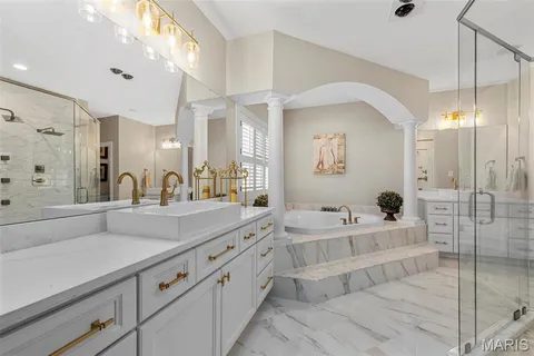 $1,695,000 | 1315 Wildhorse Meadows Drive, Chesterfield, MO 63005