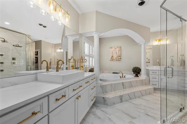 $1,695,000 | 1315 Wildhorse Meadows Drive, Chesterfield, MO 63005