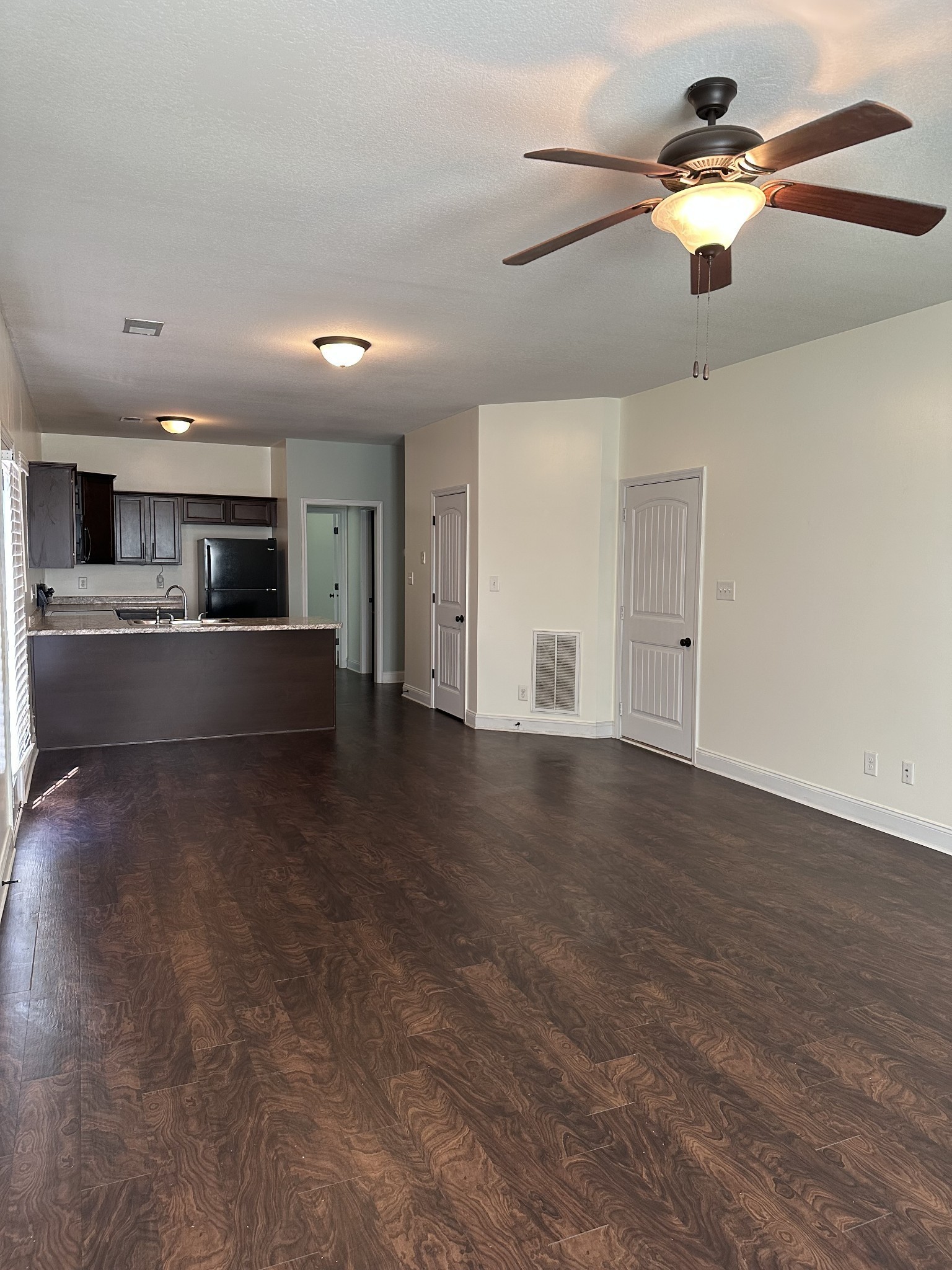 1849 Evans Road, Unit B Clarksville, TN 37042 - Photo 3 of 14 Gallery Image 3