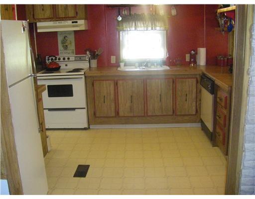 260 Maple Road Burgettstown, PA 15021 - Photo 5 of 13 Kitchen.