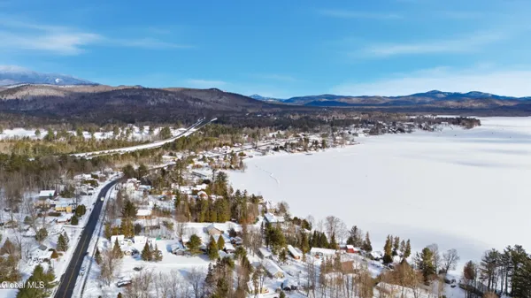 $459,000 | 17 Easy Street, Schroon Lake, NY 12870