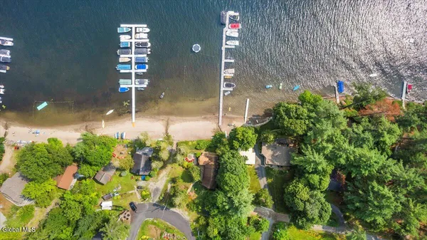 $459,000 | 17 Easy Street, Schroon Lake, NY 12870