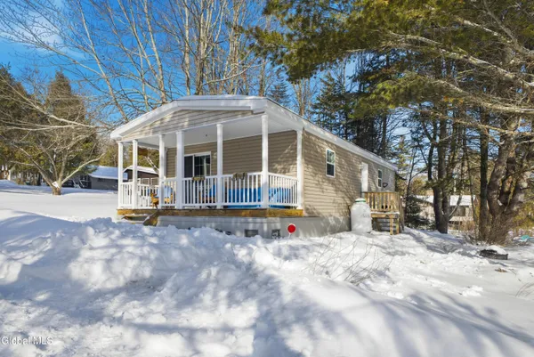 $459,000 | 17 Easy Street, Schroon Lake, NY 12870