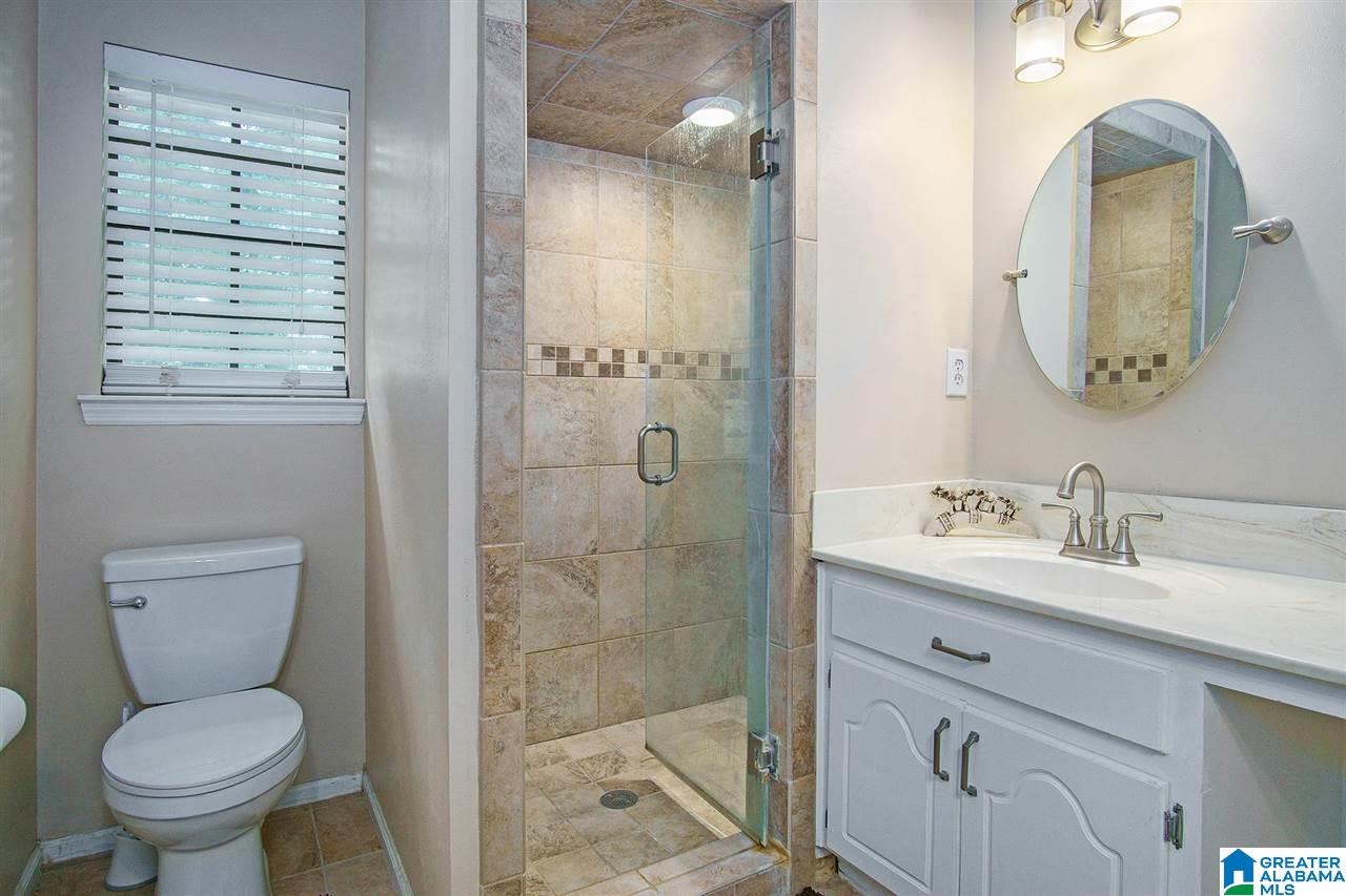 107 Spinnaker Lane Alabaster, AL 35007 - Photo 18 of 37