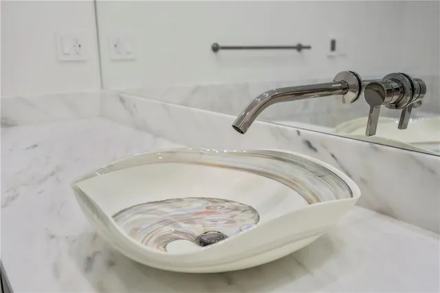 $1,675,000 | 400 West 49th Terrace, Unit 2112, Kansas City, MO 64112