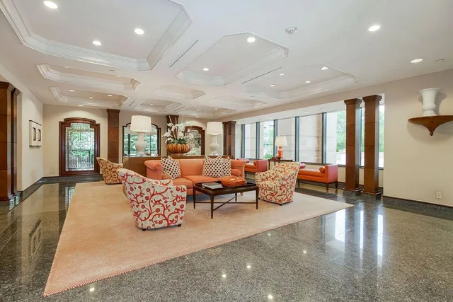 $1,675,000 | 400 West 49th Terrace, Unit 2112, Kansas City, MO 64112