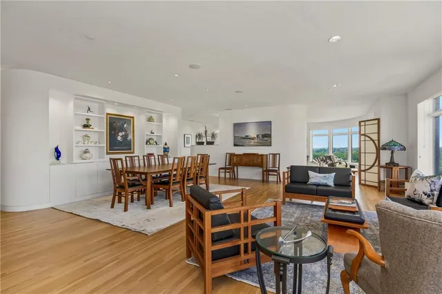 $1,675,000 | 400 West 49th Terrace, Unit 2112, Kansas City, MO 64112