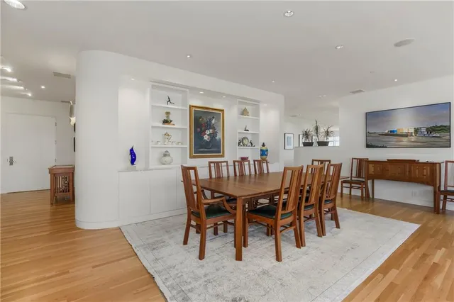 $1,675,000 | 400 West 49th Terrace, Unit 2112, Kansas City, MO 64112