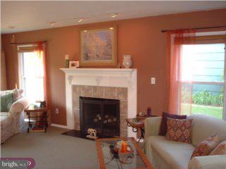 86 Terrace Road Levittown, PA 19056 - Photo 2 of 5