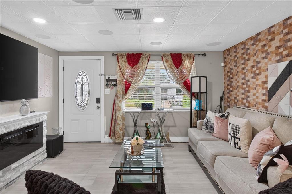 1031 Conoley Lane Holiday, FL 34691 - Photo 2 of 70 Gallery Image 2