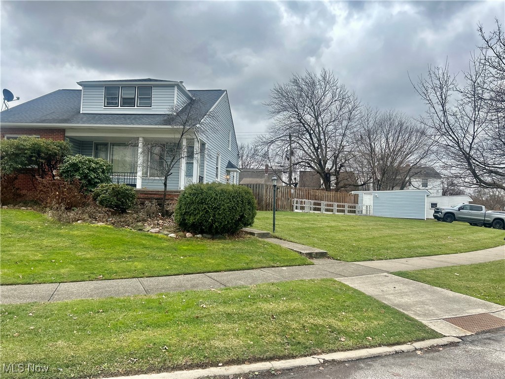 4094 Wilmington Road Cleveland, OH 44121 - Photo 2 of 14