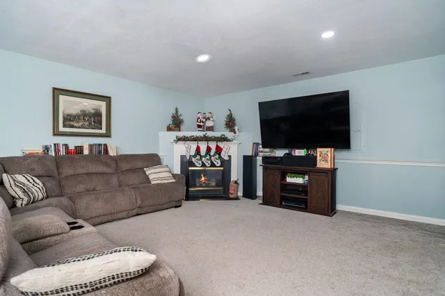 $330,000 | 32 Woodside Drive, Waynesboro, VA 22980