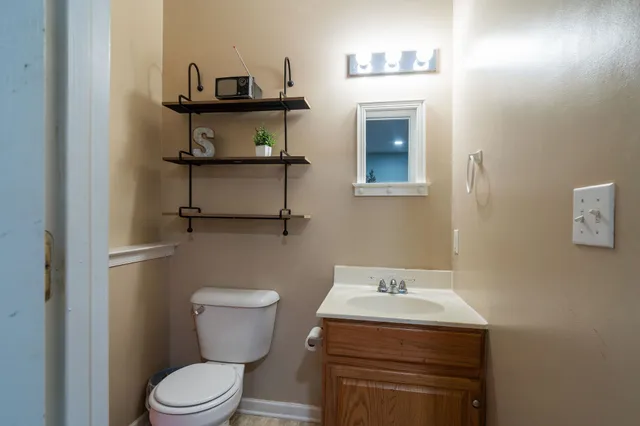 $330,000 | 32 Woodside Drive, Waynesboro, VA 22980